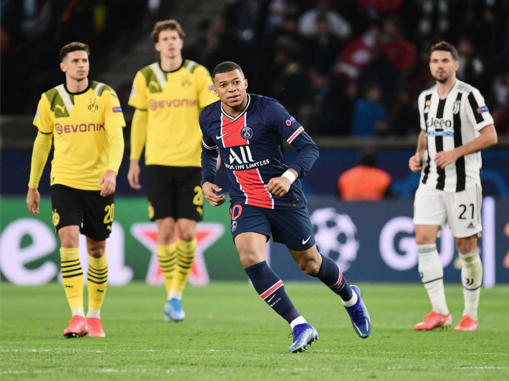 巴黎欧冠征程：踩过英超豪门，强势晋级决赛！